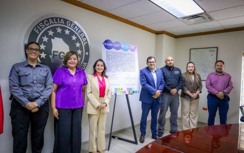 Funcionarios municipales fortalecerán atención a familias en violencia tras convenio con FGE