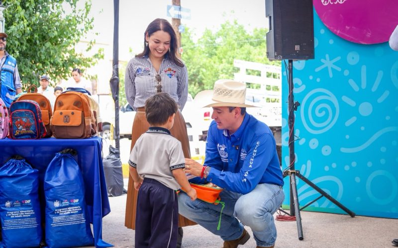 Un éxito feria de servicios del Municipio en El Sauz; más de 500 chihuahuenses atendidos
