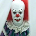 Muere Tim Curry, el actor que convirtió a Pennywise en uno de los grandes íconos del terror