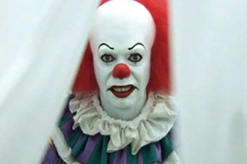 Muere Tim Curry, el actor que convirtió a Pennywise en uno de los grandes íconos del terror