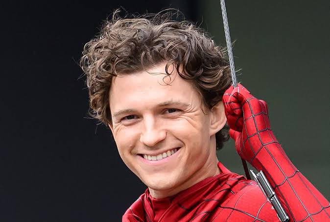 Tom Holland se convierte en la estrella de Hollywood más rentable de la historia