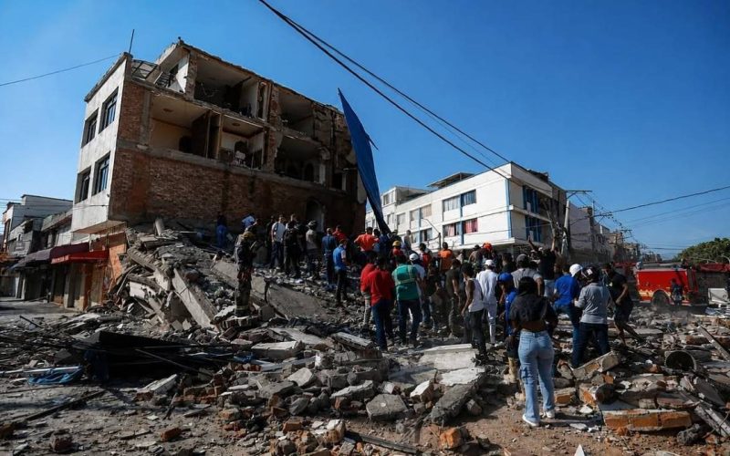 Un temblor mortal de magnitud 7,4 sacude el oeste de Colombia y afecta varias ciudades del país