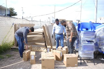 Entregan equipamiento y apoyos de infraestructura a escuelas de la región de Camargo