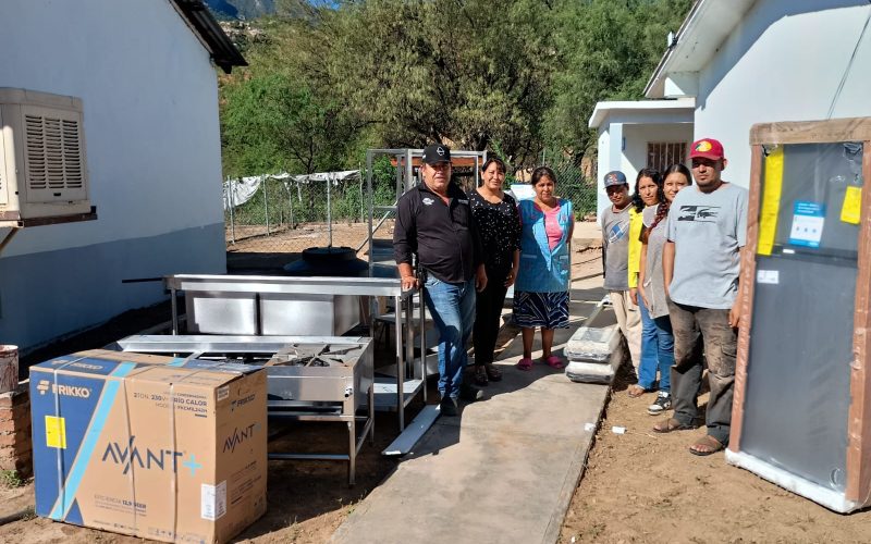 Equipan DIF Estatal y el programa NutriChihuahua comedores escolares y comunitarios en tres municipios