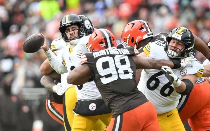 Cleveland sorprende a Pittsburgh en un cerrado duelo de jueves por la noche