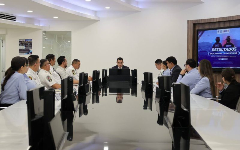 Seguridad en Chihuahua debe continuar: René Chavira hace pase de lista a la Policía Municipal