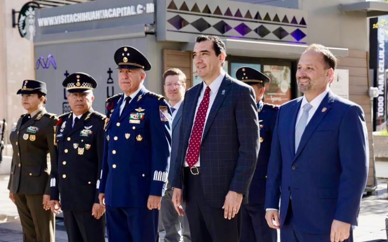 Reconoce Alcalde el 317 aniversario de Chihuahua Capital con guardia de honor