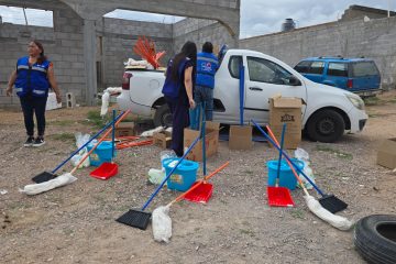 Lleva Gobierno Municipal enseres a familias vulnerables de las colonias los Huizaches y Luis Donaldo Colosio