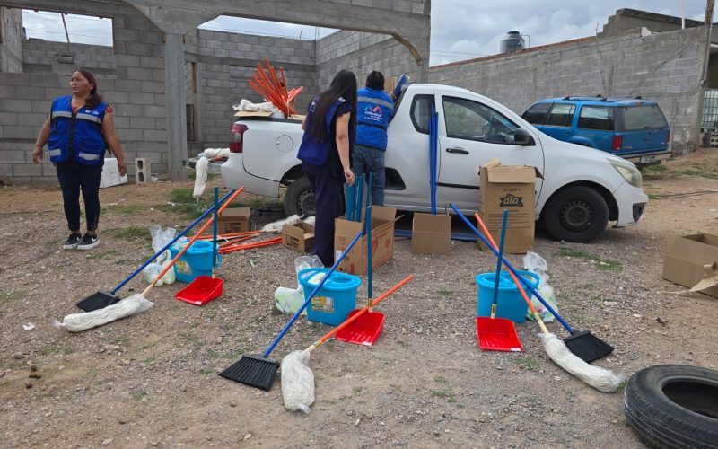 Lleva Gobierno Municipal enseres a familias vulnerables de las colonias los Huizaches y Luis Donaldo Colosio