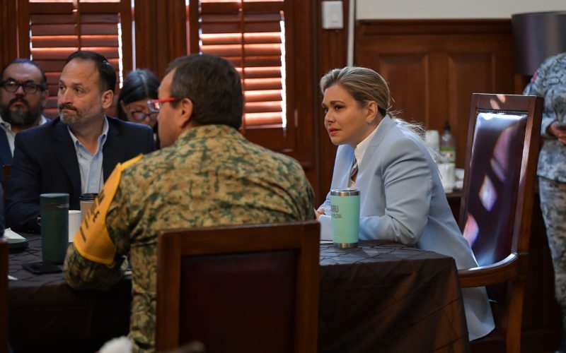 Maru Campos preside Mesa de Seguridad en Palacio de Gobierno