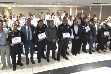Entregan reconocimientos a la DSPM por resultados en seguridad escolar