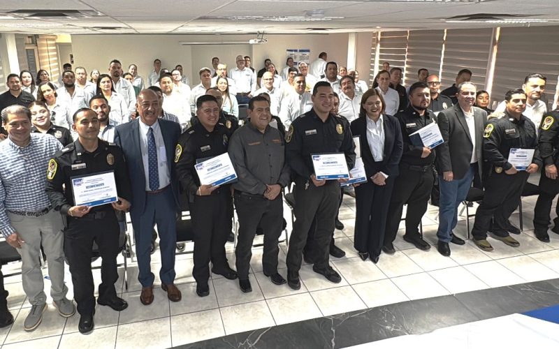Entregan reconocimientos a la DSPM por resultados en seguridad escolar