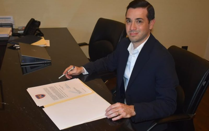 Maru Campos designa a Daniel Chaires Gutiérrez como titular del Registro Público de la Propiedad y del Notariado