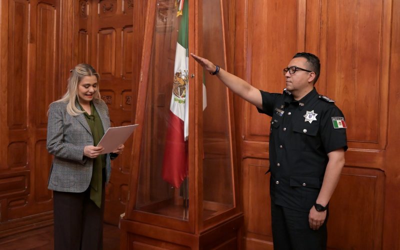 Maru Campos toma protesta a Luis Aguirre como nuevo titular de la SSPE