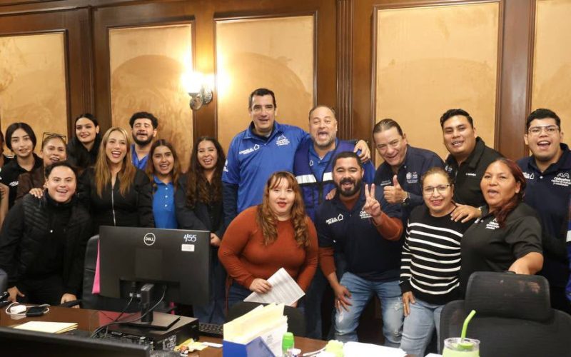 Reconoce René Chavira labor del personal de Desarrollo Humano y Educación durante recorrido por sus instalaciones