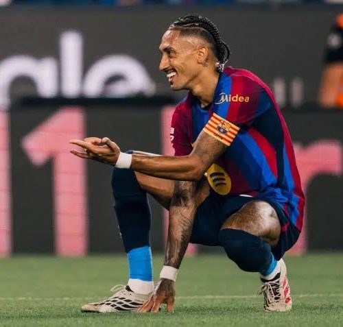 Barcelona brilla en España y la MLB entra en una noche decisiva