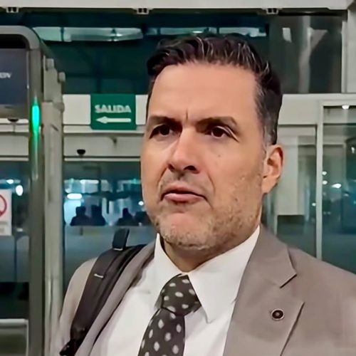 Vinculan a proceso a César Jáuregui por ejercicio ilegal del servicio público; libra segundo delito