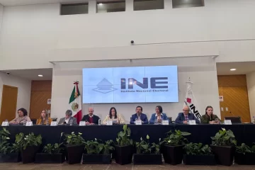 Consejeros del INE niegan acercamientos con proveedores; frenan nuevos contratos