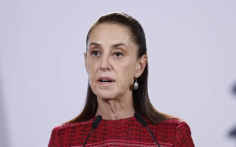 Sheinbaum niega usar drogas, durante su primera transmisión en vivo en redes sociales