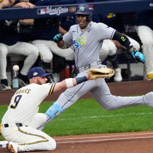 ¡Tampa Bay se niega a morir! Rays vencen 4-3 a Milwaukee en 12 entradas y alargan la Serie Mundial